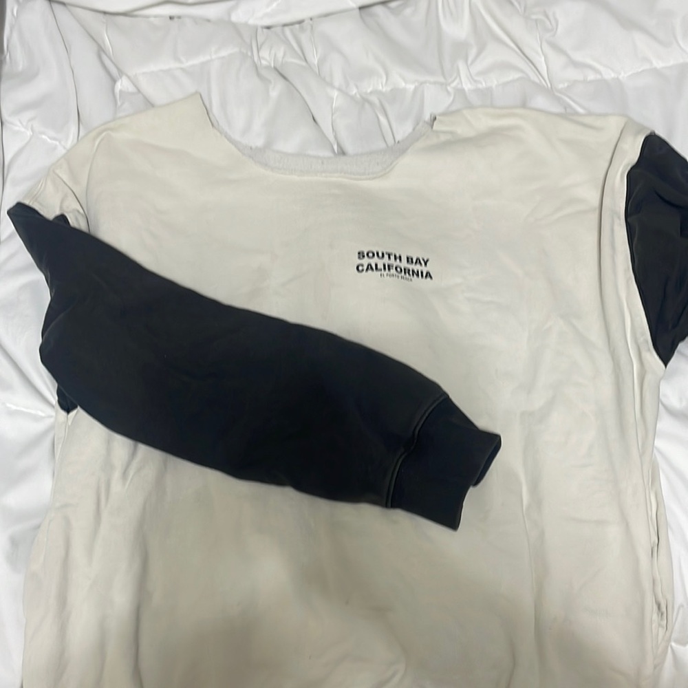 Brandy Melville Crewneck